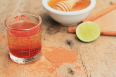 bal limon ile toz tarçın