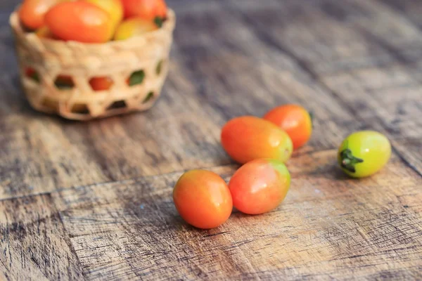 Mycket färska tomater — Stockfoto