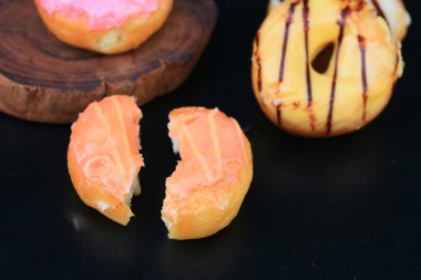 lezzetli kaplama şeker çörekler