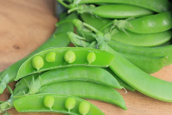 Green soybeans on wooden — Stock Photo, Image