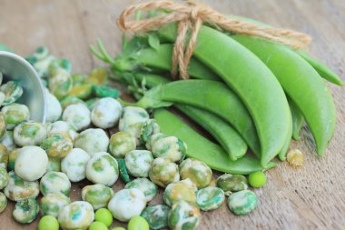 Yeşil soya fasulyesi ile kaplı