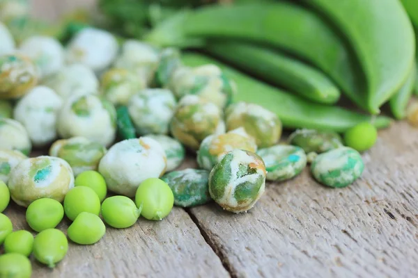 Groene sojabonen met coating — Stockfoto
