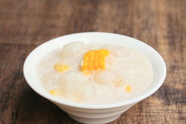 yapışkan pirinç puding ve Mısır