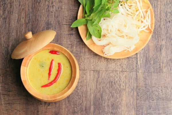 Green curry and rice noodle — Stock Photo, Image