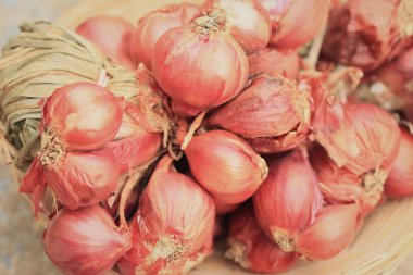 Çok kırmızı soğan