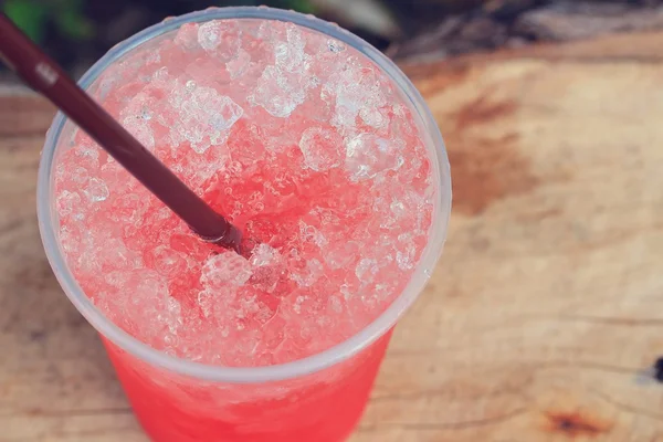 Bebida roja refresco de fresa — Foto de Stock