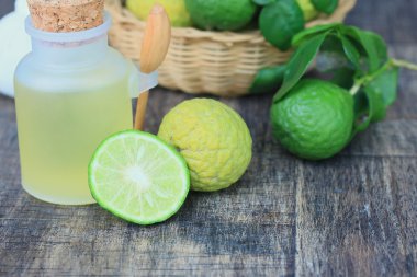 taze Güney Afrika'da bir kabile kireç petrol