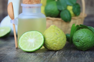 taze Güney Afrika'da bir kabile kireç petrol