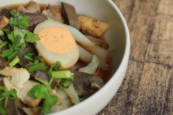 şehriye Çin yemeği rulo