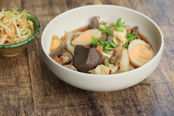 şehriye Çin yemeği rulo