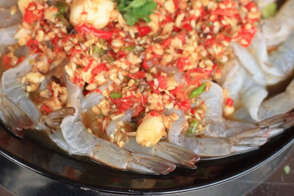Spicy salad shrimp - asia food — Stock Photo, Image