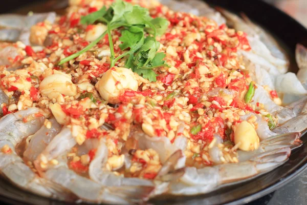 Spicy salad shrimp - asia food — Stock Photo, Image