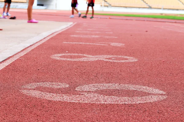 Pista para correr en el estadio . — Foto de Stock