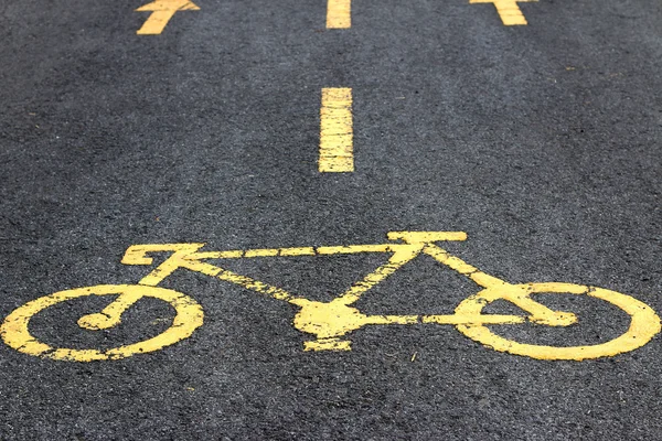 Bicycle sign on the road — Stock Photo, Image