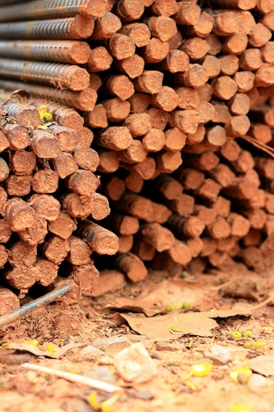 Çelik takviye çubukları, inşaat için yığını