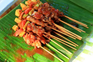 Bar-BQ veya barbekü ızgara et