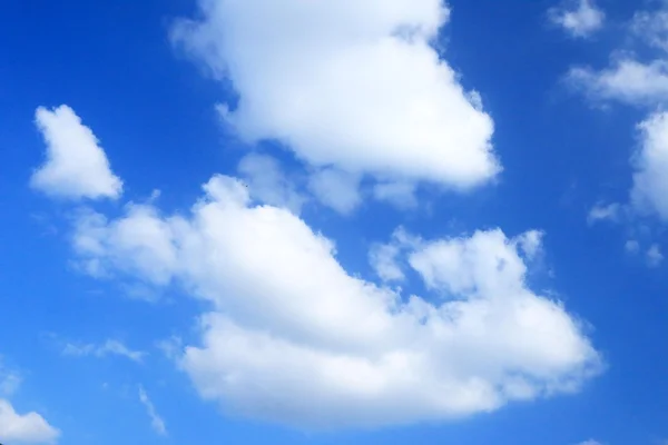 Clouds on the blue sky — Stock Photo, Image