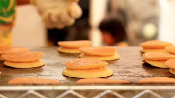 Snack panqueque en el mercado —  Fotos de Stock