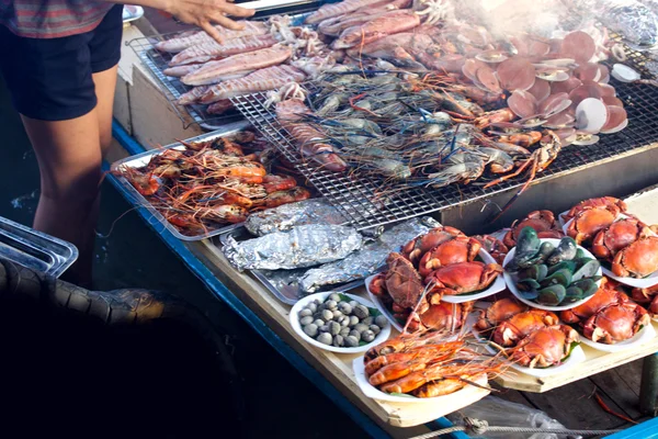 Seafood floating market on sales — Stock Photo, Image