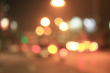 Geceleri araba bulanıklaşıyor.