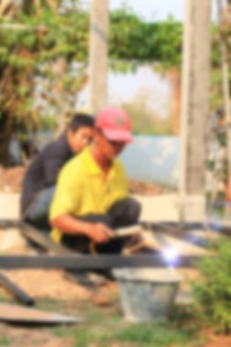 Bulanık inşaat işçileri