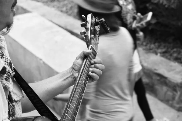 기타를 연주 — 스톡 사진