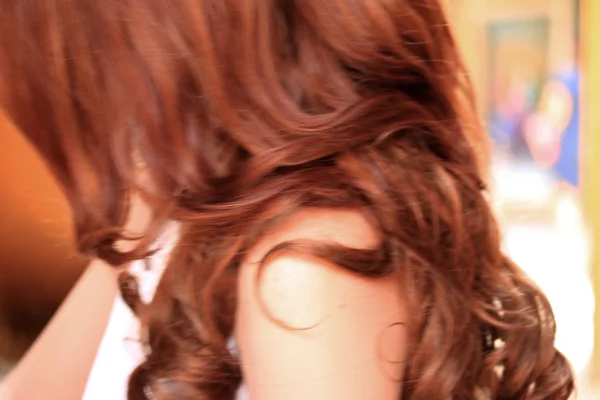 長い髪を持つ女性 — ストック写真
