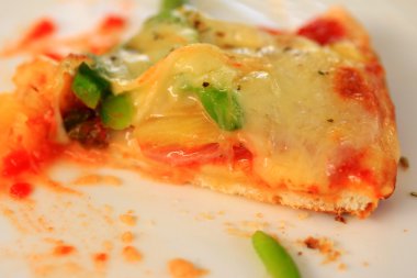 İtalyan pizza jambon peynir ve biber