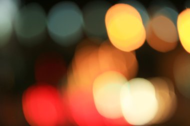 Geceleri araba bulanıklaşıyor.