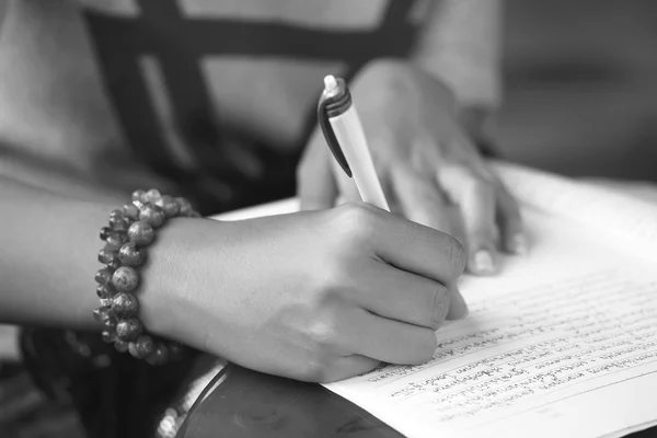 Girl Writing — Stock Photo, Image