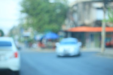 Şehirdeki araba bulanık. 