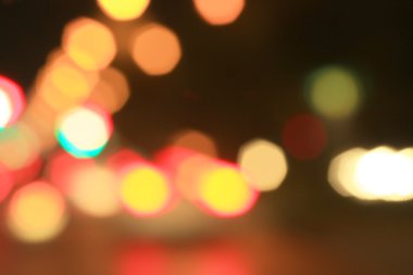 Geceleri araba bulanıklaşıyor.