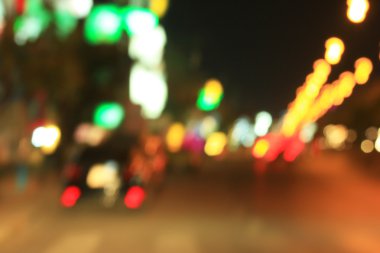 Geceleri araba bulanıklaşıyor.