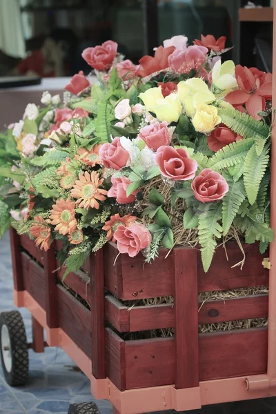Belas flores artificiais — Fotografia de Stock