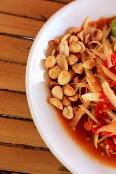 Салат из папайи — стоковое фото