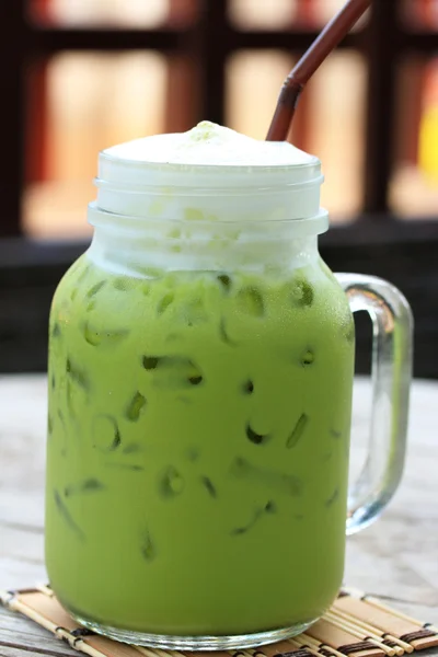 Groene thee en melk — Stockfoto