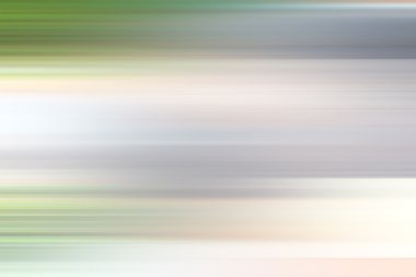 Parktaki insanlar bulanık.