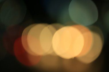 Geceleri araba bulanıklaşıyor.