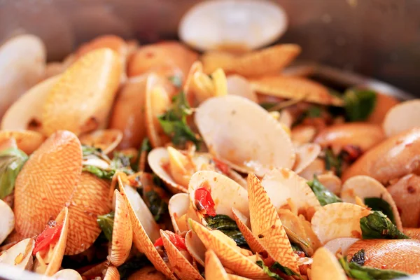 Concha frita em molho de caril - Surf clam — Fotografia de Stock