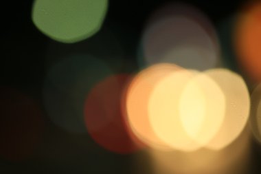 Geceleri araba bulanıklaşıyor.