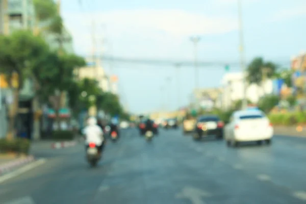 Difuminado de coche en la ciudad — Foto de Stock