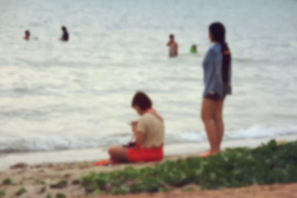 Personas borrosas en la playa —  Fotos de Stock