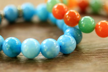 Bilezik parlak renkler - yeşim