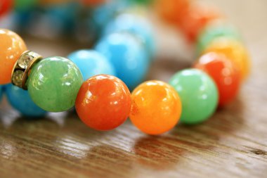 Bilezik parlak renkler - yeşim