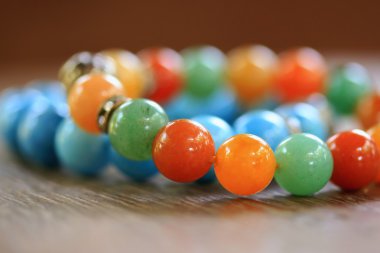 Bilezik parlak renkler - yeşim