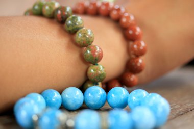 Bilezik parlak renkler - yeşim