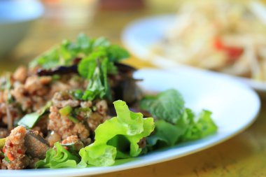 Tay spicy kıyılmış et salatası