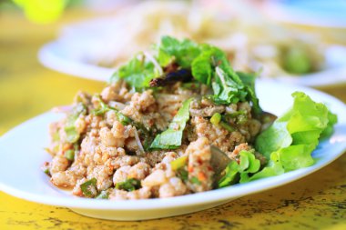 Tay spicy kıyılmış et salatası