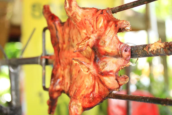 Suíno em aleitamento grelhado - porco assado — Fotografia de Stock