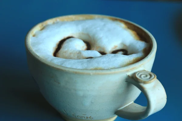 Vintage latte art coeur café — Photo